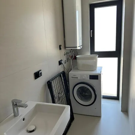 Sunhill P1-s5 * Primošten